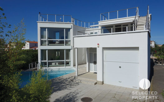 Costa Brava : Villa d’architecte sur la plage